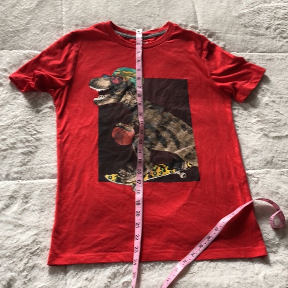 Old Navy Set of 2 Red & Green Short Sleeve Tees with Dinosaur Graphics | XL - Picture 11 of 15